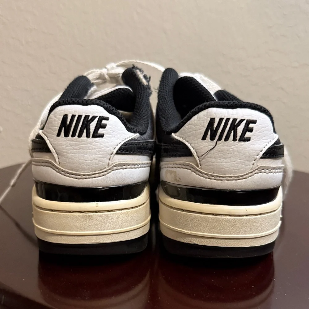 Nike Black and White Sneakers